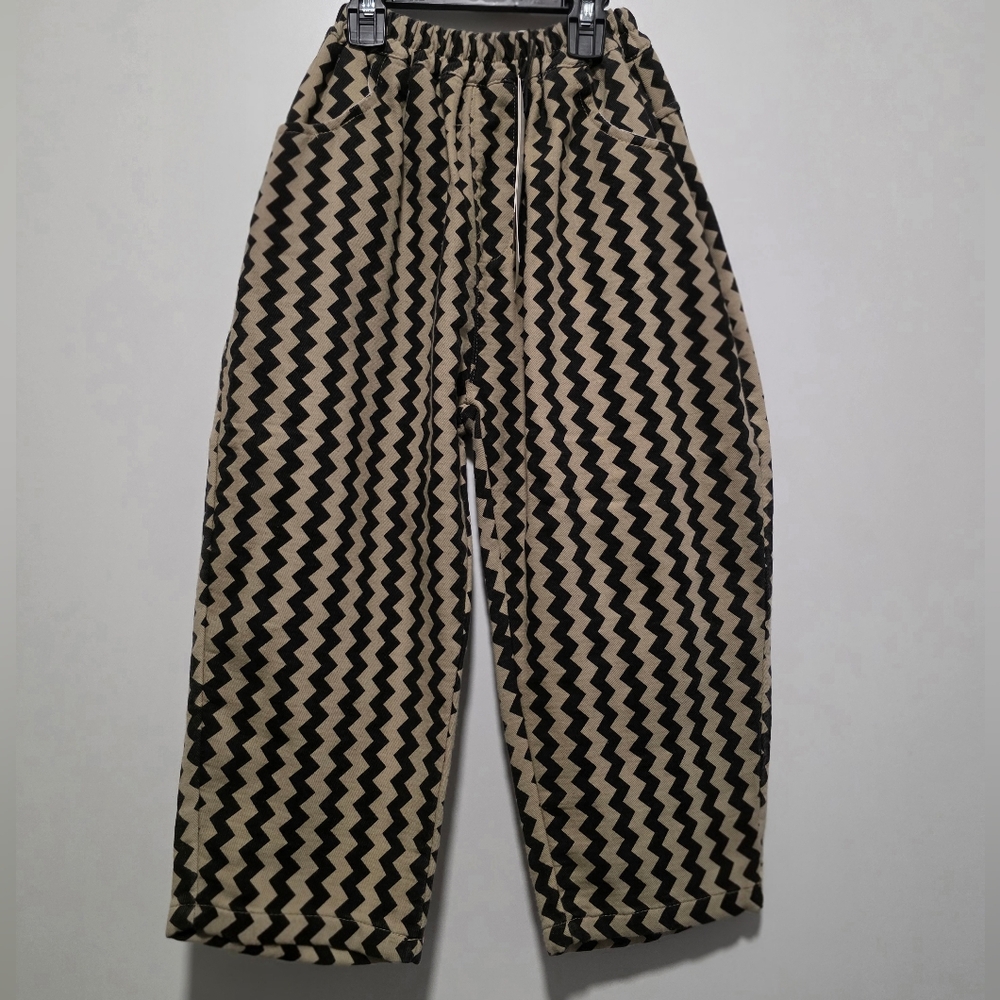 NWT Boys Neutral Chevron Zig Zag Pants - Size 6-7 - Picture 7 of 11